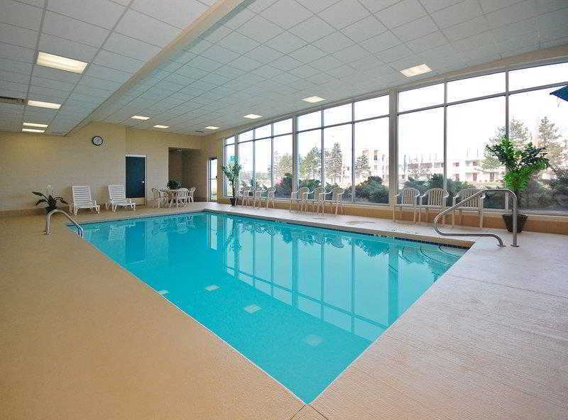 Best Western Airport Inn & Suites Cleveland Брук-Парк Удобства фото